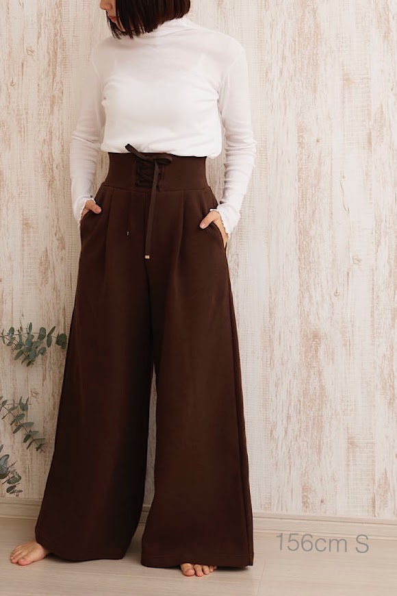 Sheer Turtle Tops × Cozy Warmer Shorts(10% OFF)