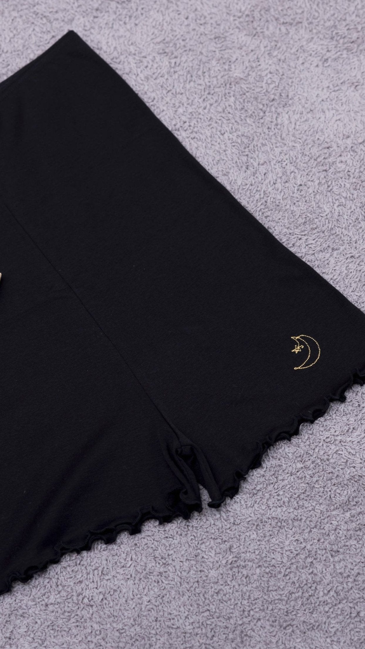 Sheer Turtle Tops × Cozy Warmer Shorts(10% OFF)