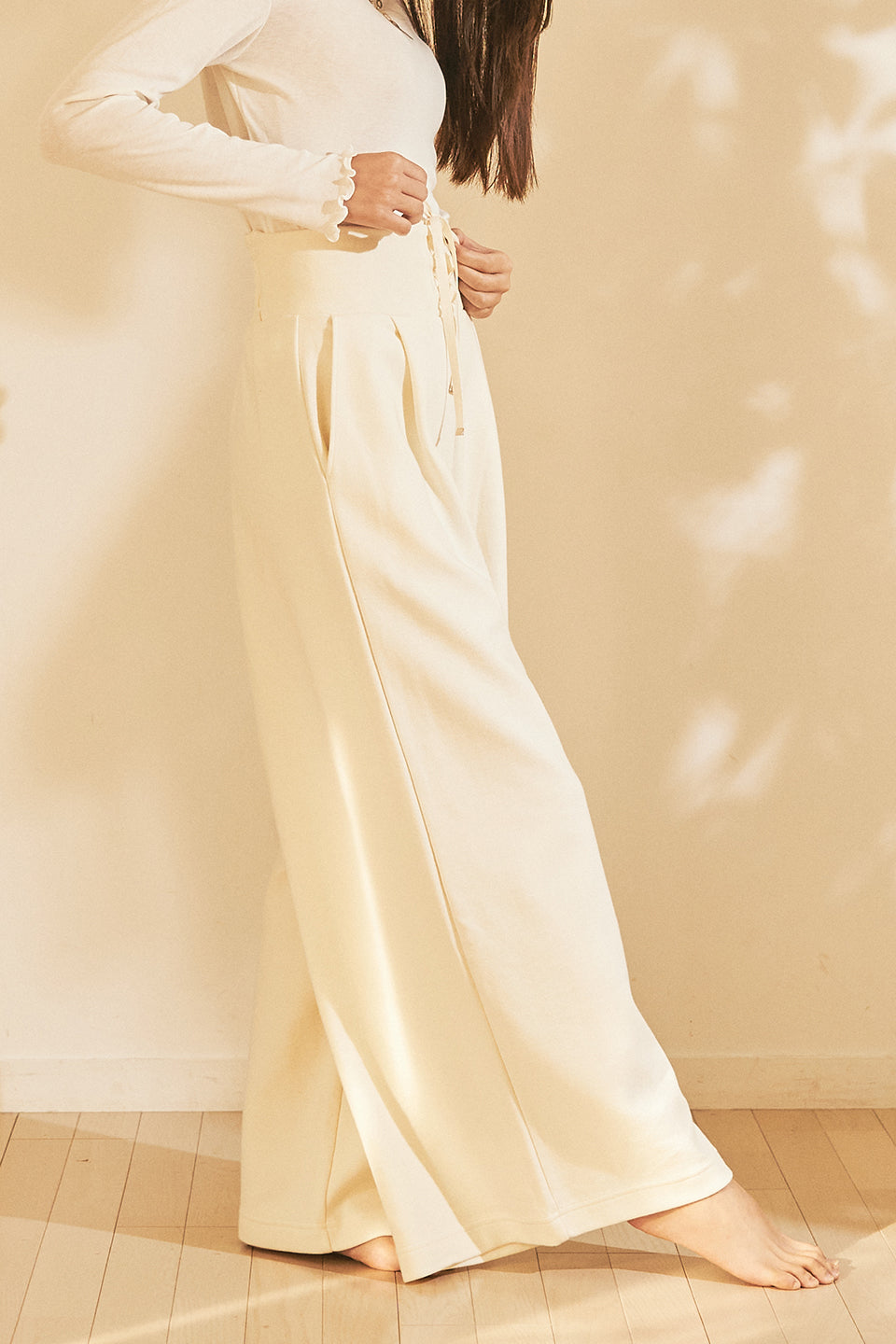 Laced-up High-waistpants