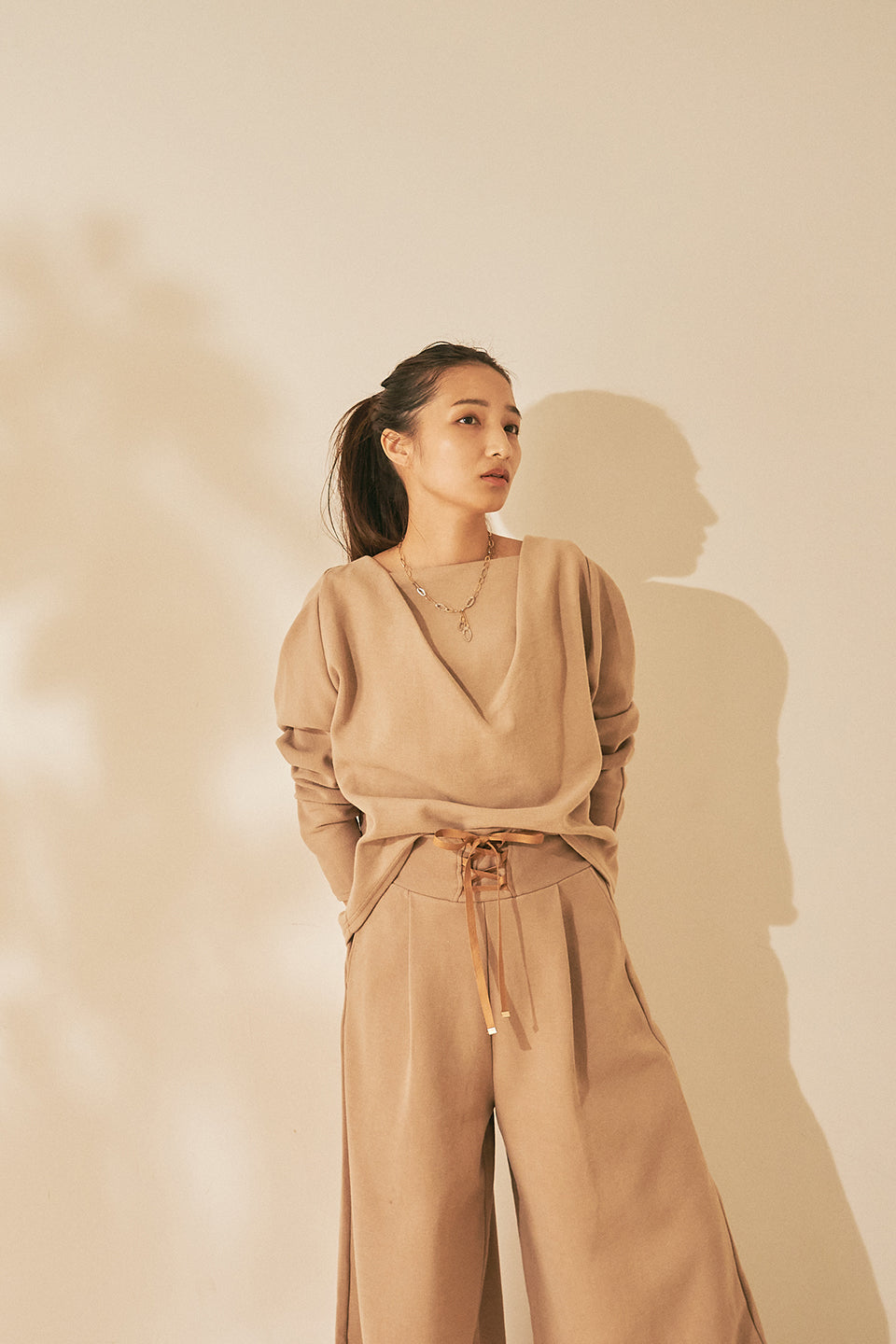 Laced-up High-waistpants